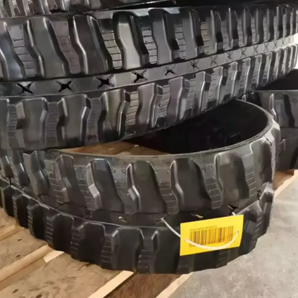 Micro agricultural excavator rubber tracks